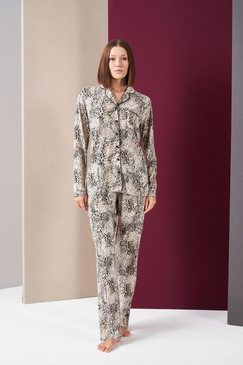 Pjs 26021 Kadın Önden Düğmeli Patlı Leopar Desenli Uzun Kollu Pijama Takım - SİYAH
