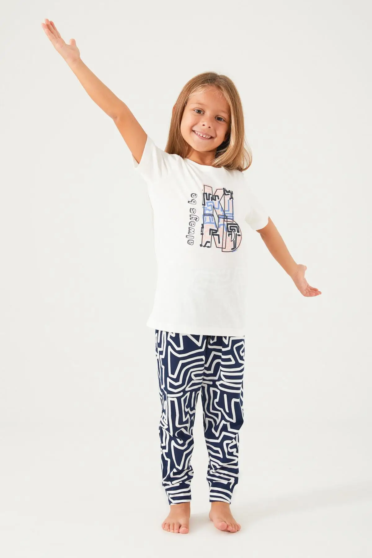 Arnetta 2403 Garson Always Be Kind Krem Kız Çocuk Kısa Kol Pijama Takım - KREM
