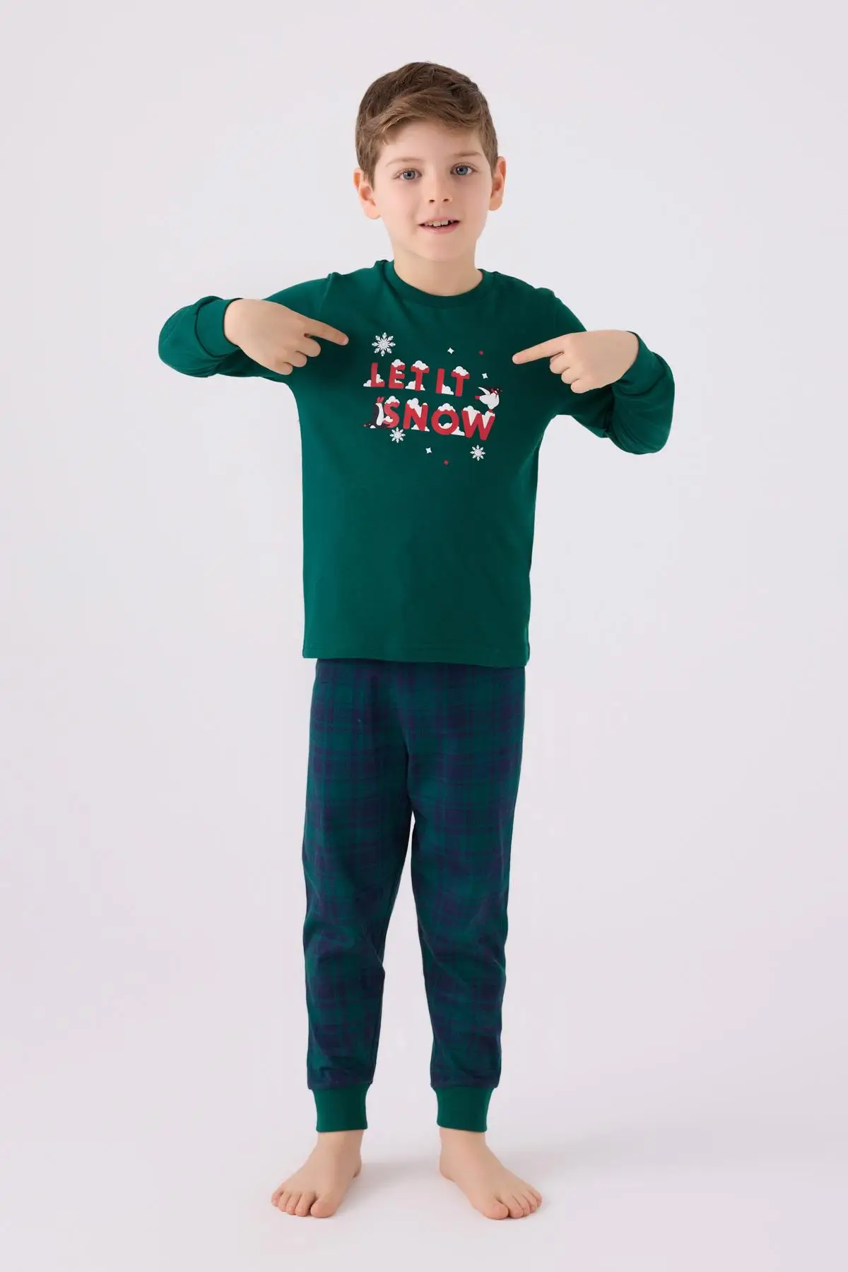 Arnetta 3131 Noel Let İt Snow Erkek Çocuk Yeşil Uzun Kol Pijama Takım - YEŞİL