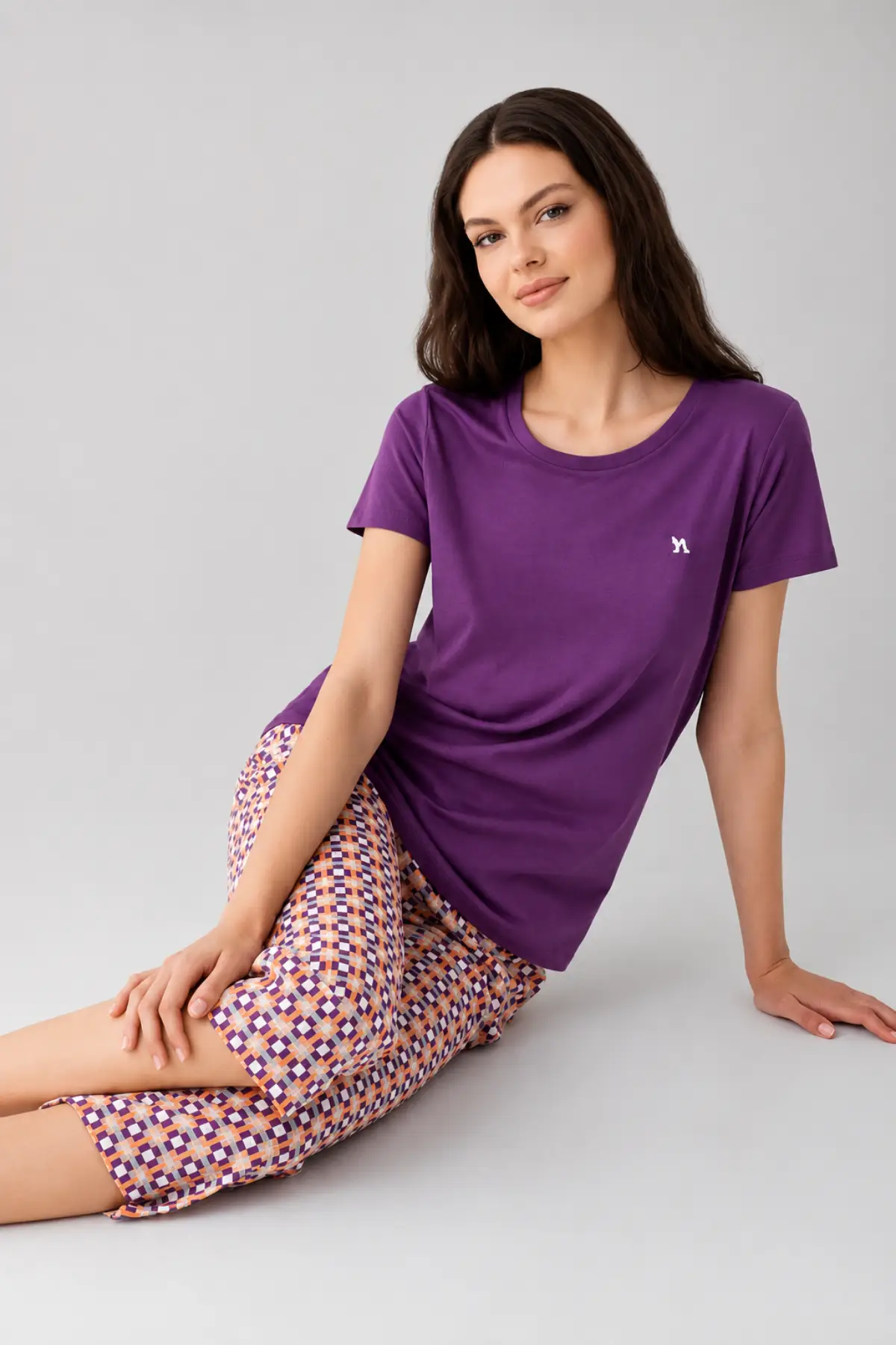 Arnetta Kadın Büyük Beden Bisiklet Yaka Modal Pamuklu Regular Fit Kısa Kollu Kapri Pijama Takım