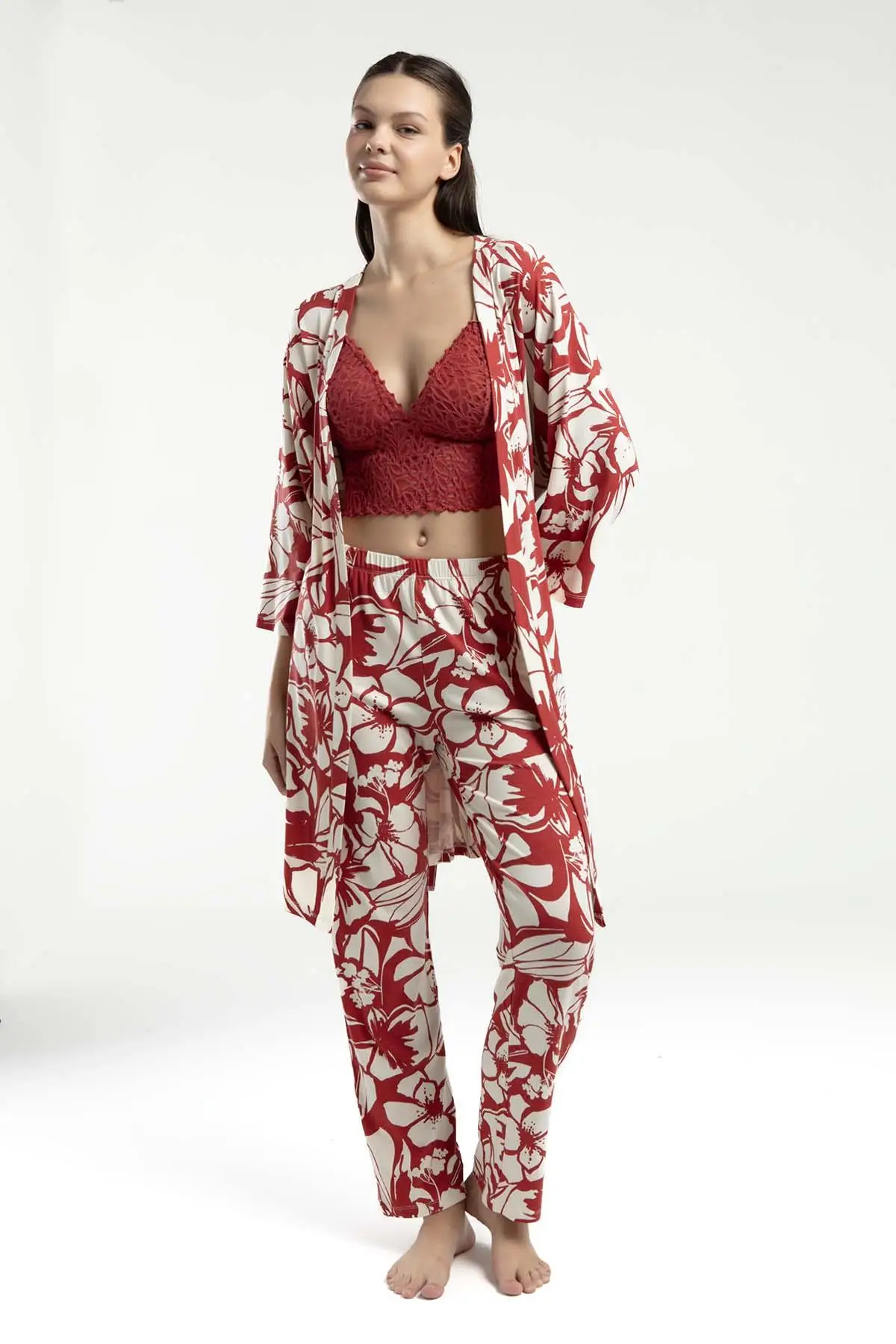 Arnetta Kadın Yarım Kol Sabahlıklı İnce Askılı Büstiyerli Pijama Takım - KIRMIZI