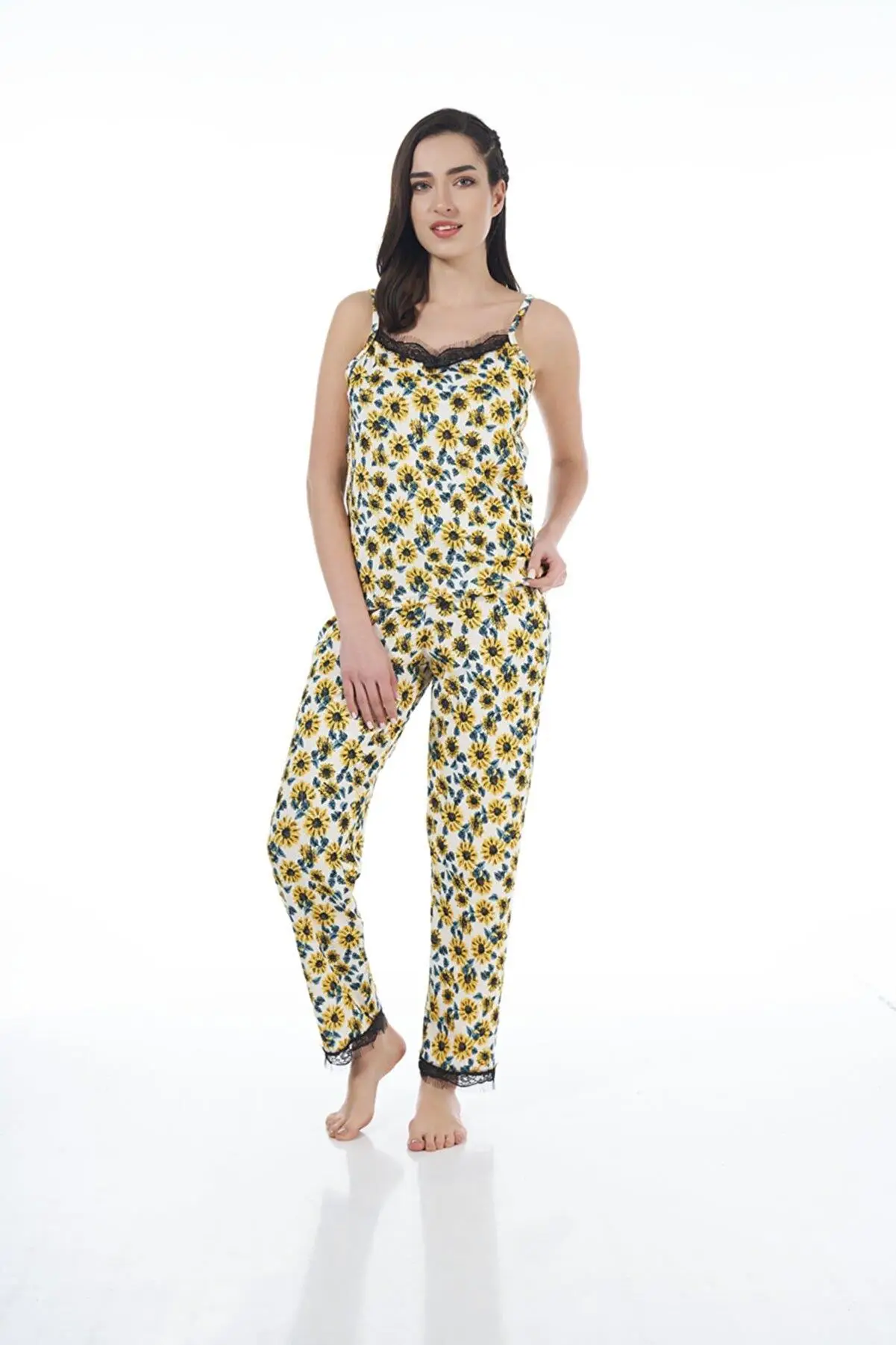Estiva 22101 Kadın Papatya Desenli Askılı Viskon Pijama Takımı - SARI