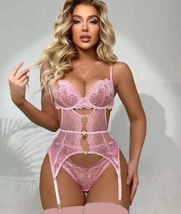 Gd Goldoremi 8465 Dantelli Kalp Aksesuar Detaylı Jartiyerli Büstiyer Çorap Takım - PEMBE