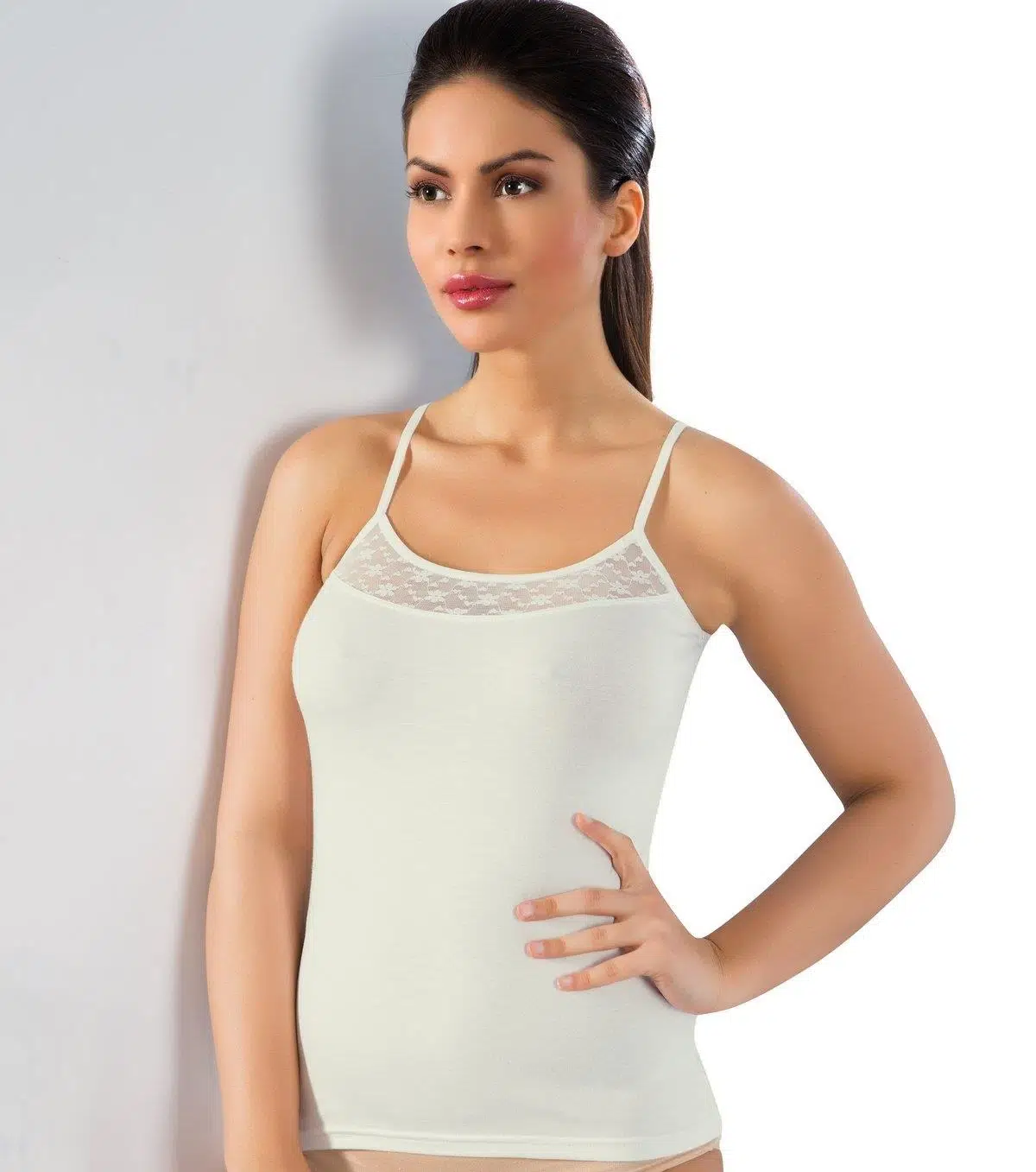 LÜX DRM 3610 Bamboo Dantelli İp Askılı Atlet - EKRU