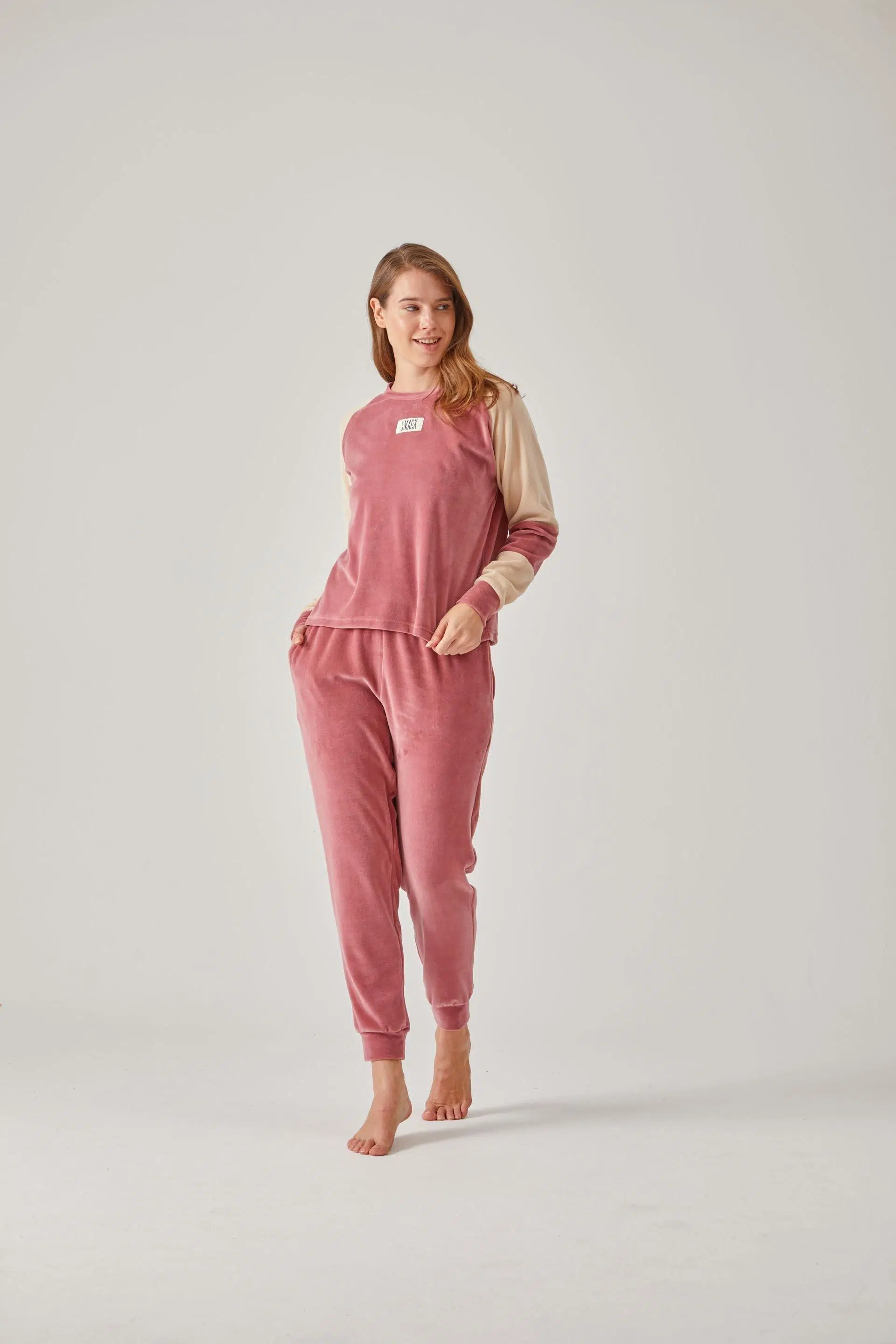 Pamuk Pamuk 24123 Parçalı Kadife Kadın Pijama Takımı - SOMON