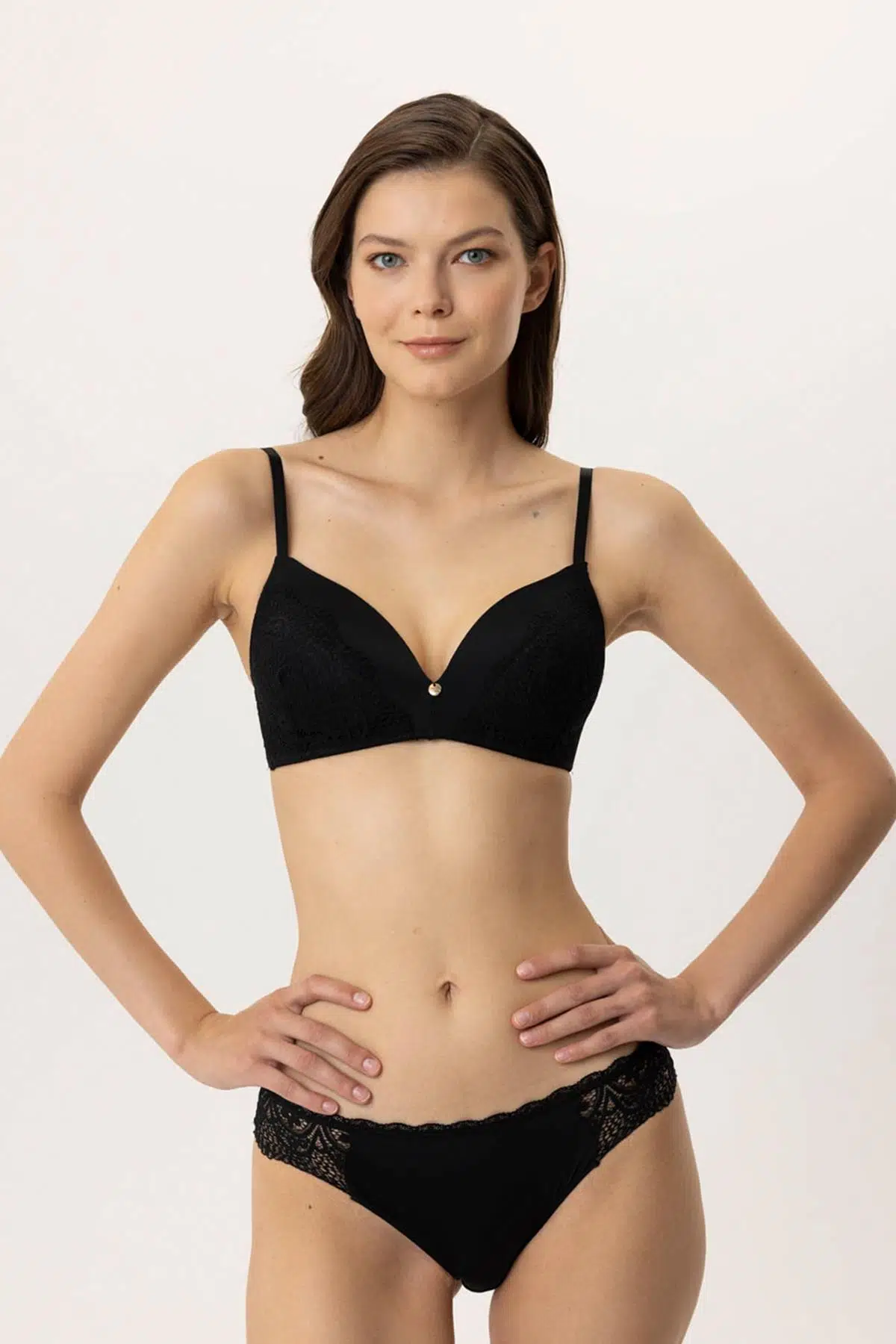 Pierre Cardin Lingerie Paris Boş Kap Regular Sütyen Takım - SİYAH