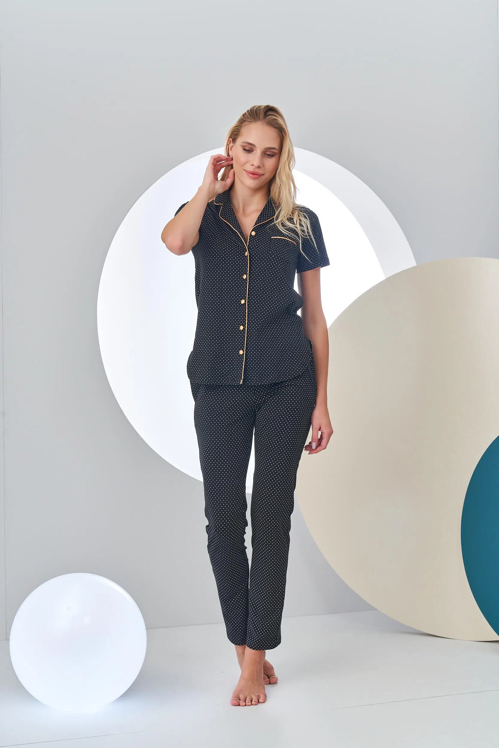 Pjs 24213 Kadın Puantiyeli Düğmeli Pijama Takım - SİYAH