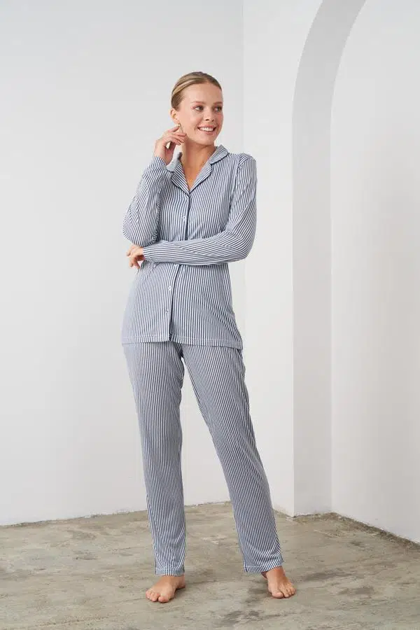 Pjs 24549 Kadın Düğmeli Çizgili Pijama Takım - LACİVERT