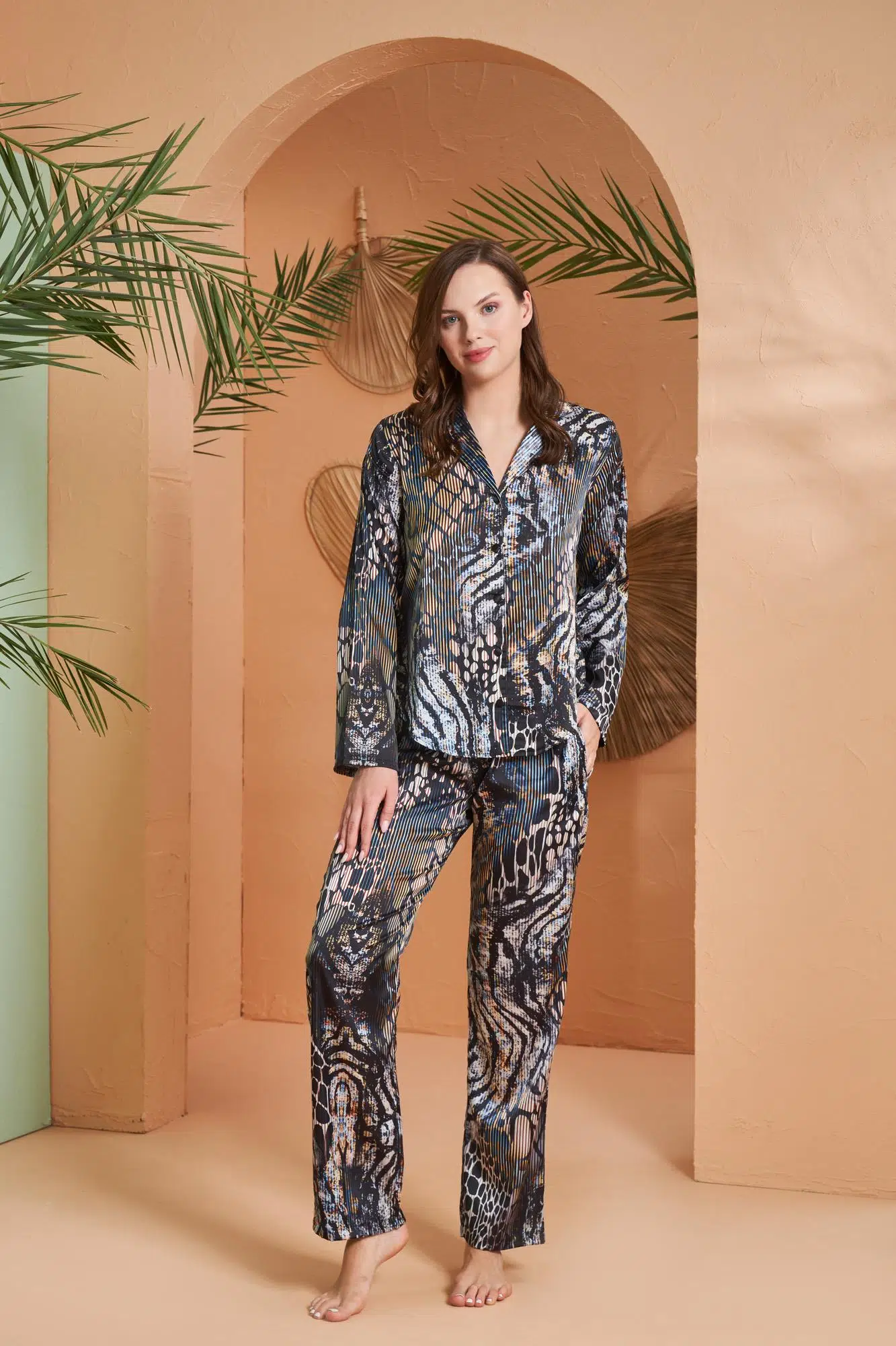 Pjs 27073 Kadın Özel Kutulu Saten Önden Düğmeli Uzun Kollu Pijama Takım - SİYAH