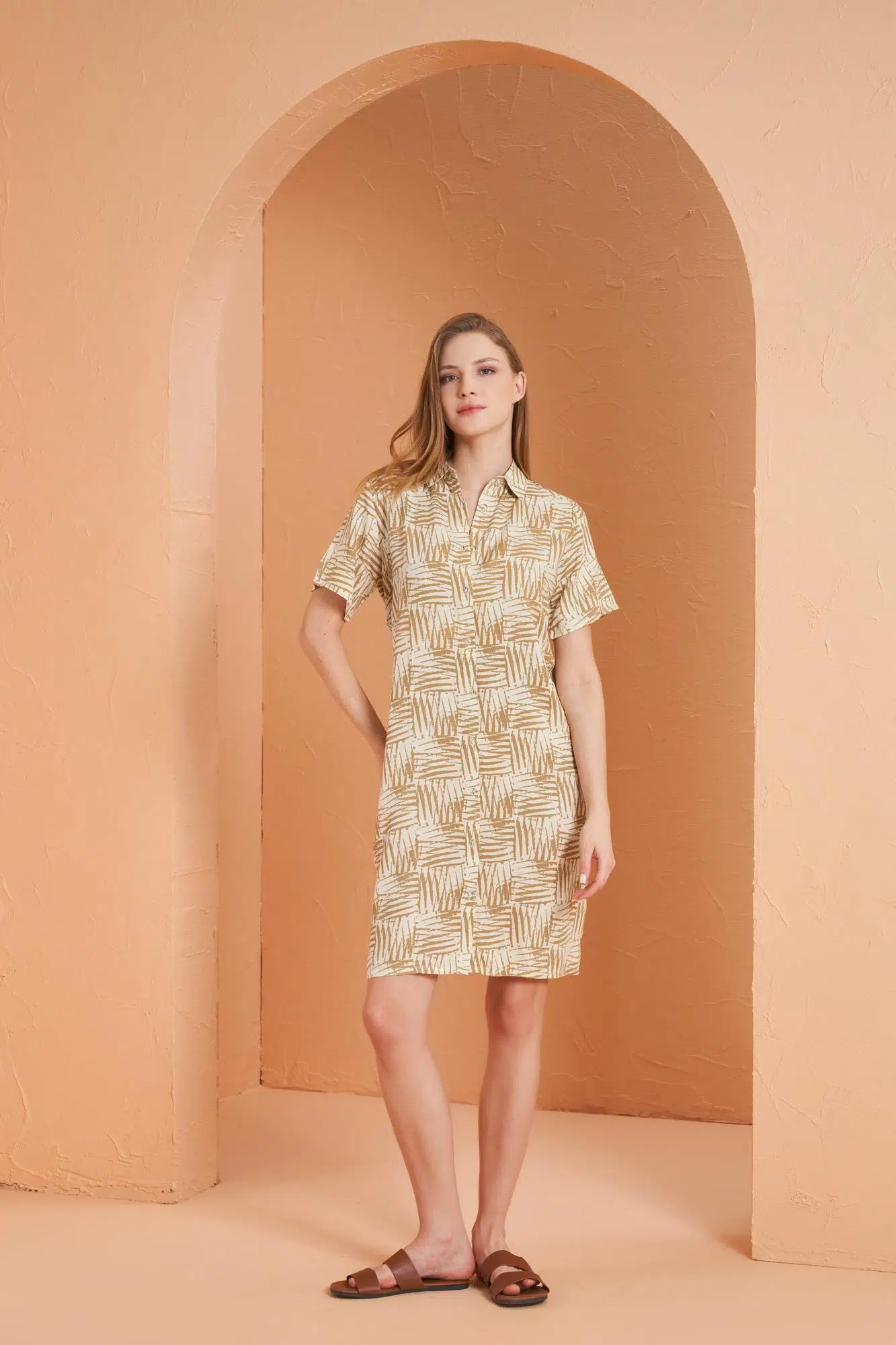 Pjs Kadın Bej Desenli Gömlek Yaka Kısa Kol Viskon Elbise - BEJ